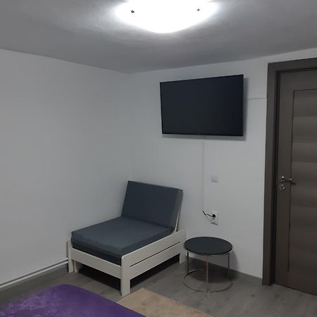 Apartament Magnolia Nearby City Center With Parking Sibiu Exterior photo